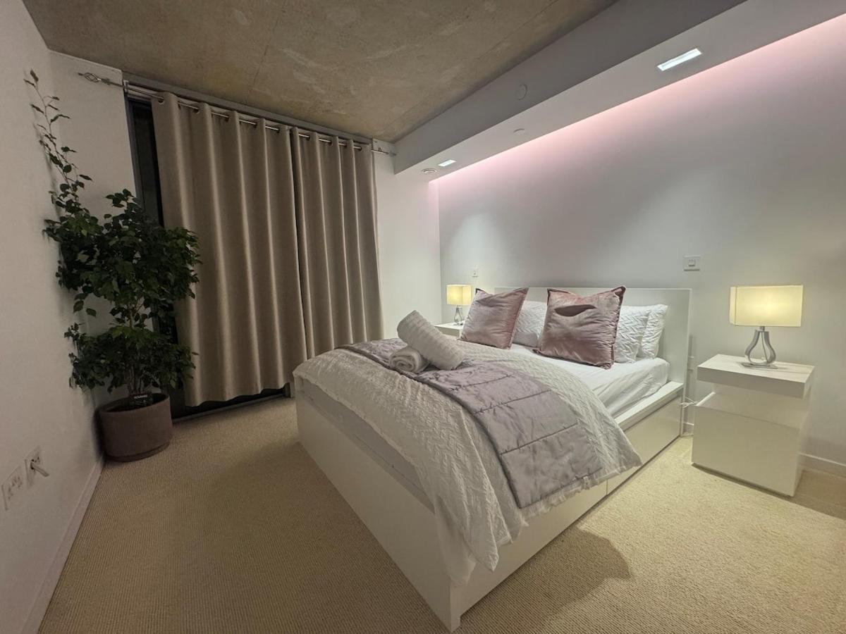 Luxury 1 Bedroom Apartment In لندن المظهر الخارجي الصورة